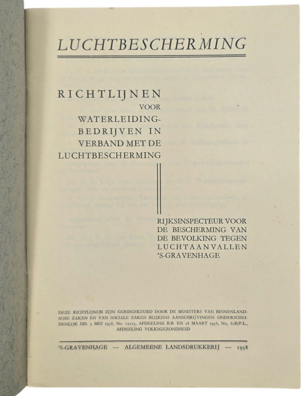 Original WW2 Dutch LBD Brochure - Luchtbescherming Voorschriften Richtlijnen voor waterleidingbedrijven (1938) — image 2