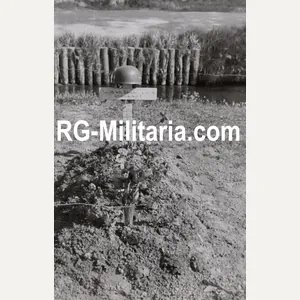 Original WW2 German Photo - Field Grave Fallschirmjäger Regiment 1, …
