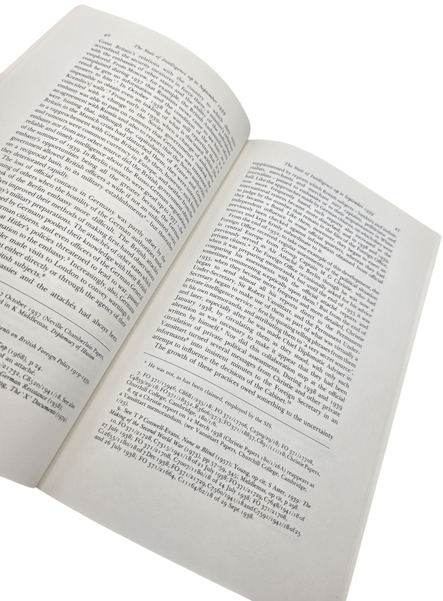 Original English Book – British Intelligence in the Second World War, F. H. Hinsley (1979-1988) — image 2