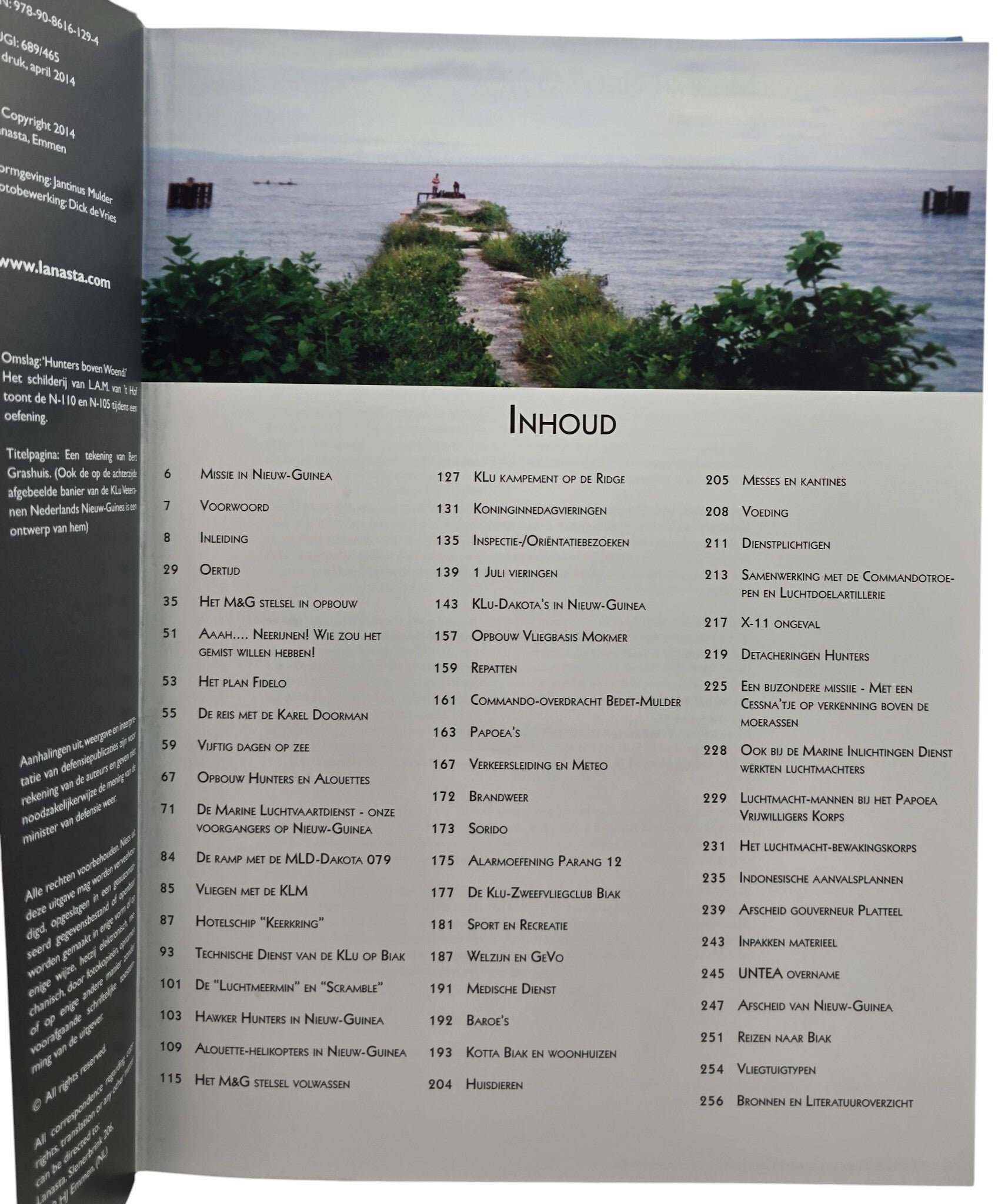 Original Dutch Book – Koninklijke Luchtmacht in Nederlands Nieuw-Guinea, Gerard Casius en Frans Peter Schulte (red.) (2014) — image 2