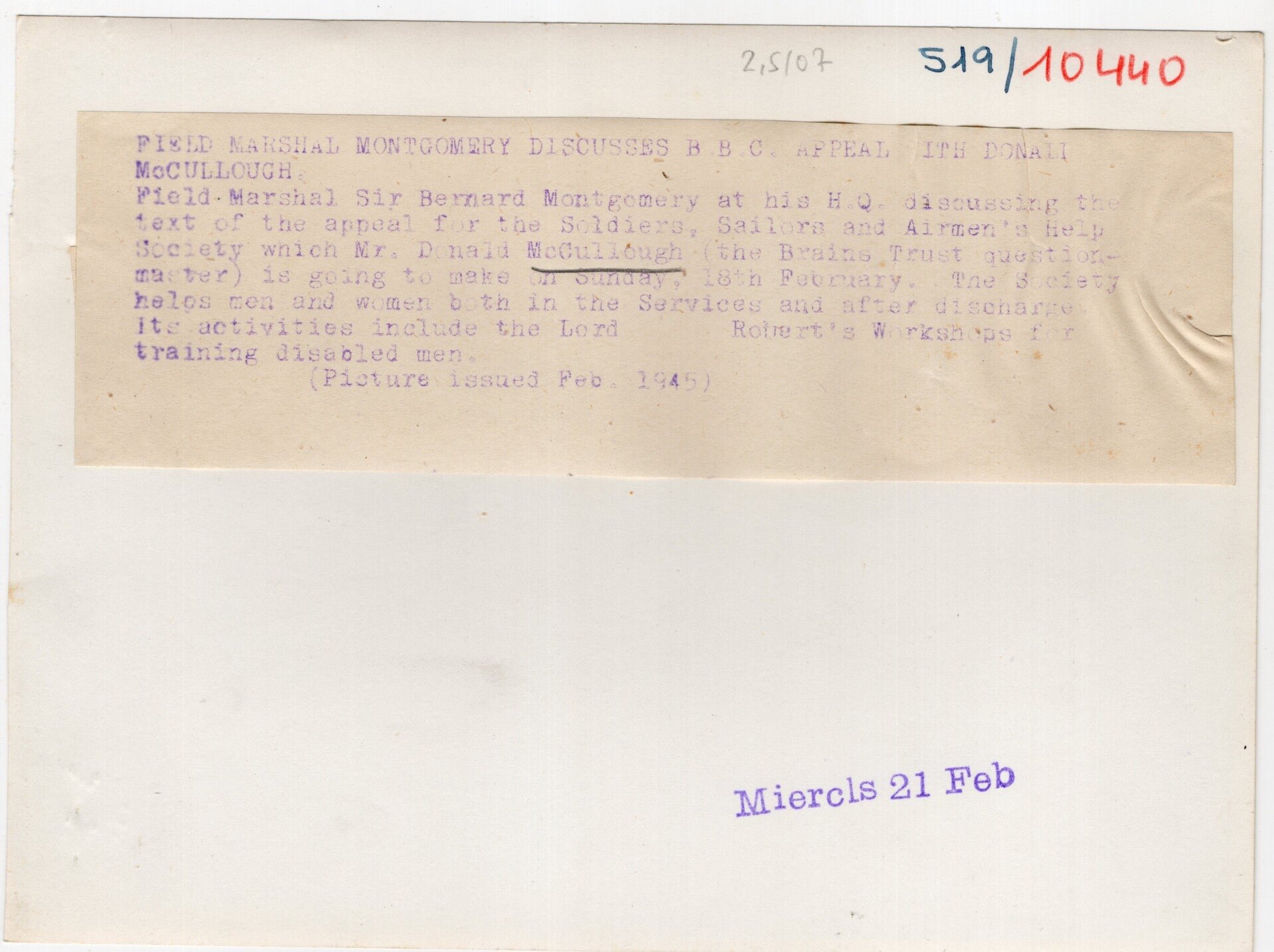 Original WW2 British Press Photo - General Montgomery with Donald McCullough (1945) — image 2