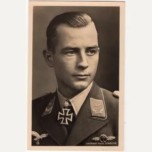 Original WW2 German Postcard - Luftwaffe Knights cross wearer Leutnant …