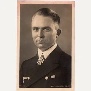 Original WW2 German Postcard - Kriegsmarine Knights cross wearer Korvettenkapitän …