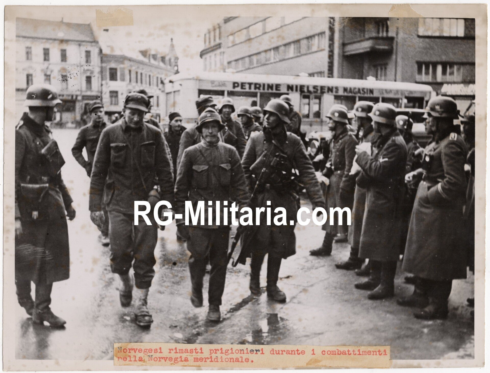 Original WW2 German Press Photo - Norwegian POW prisoners in Norway (1940) — image 3