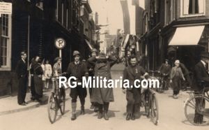 Original WW2 Dutch Liberation Photo - NBS resistance arresting a …