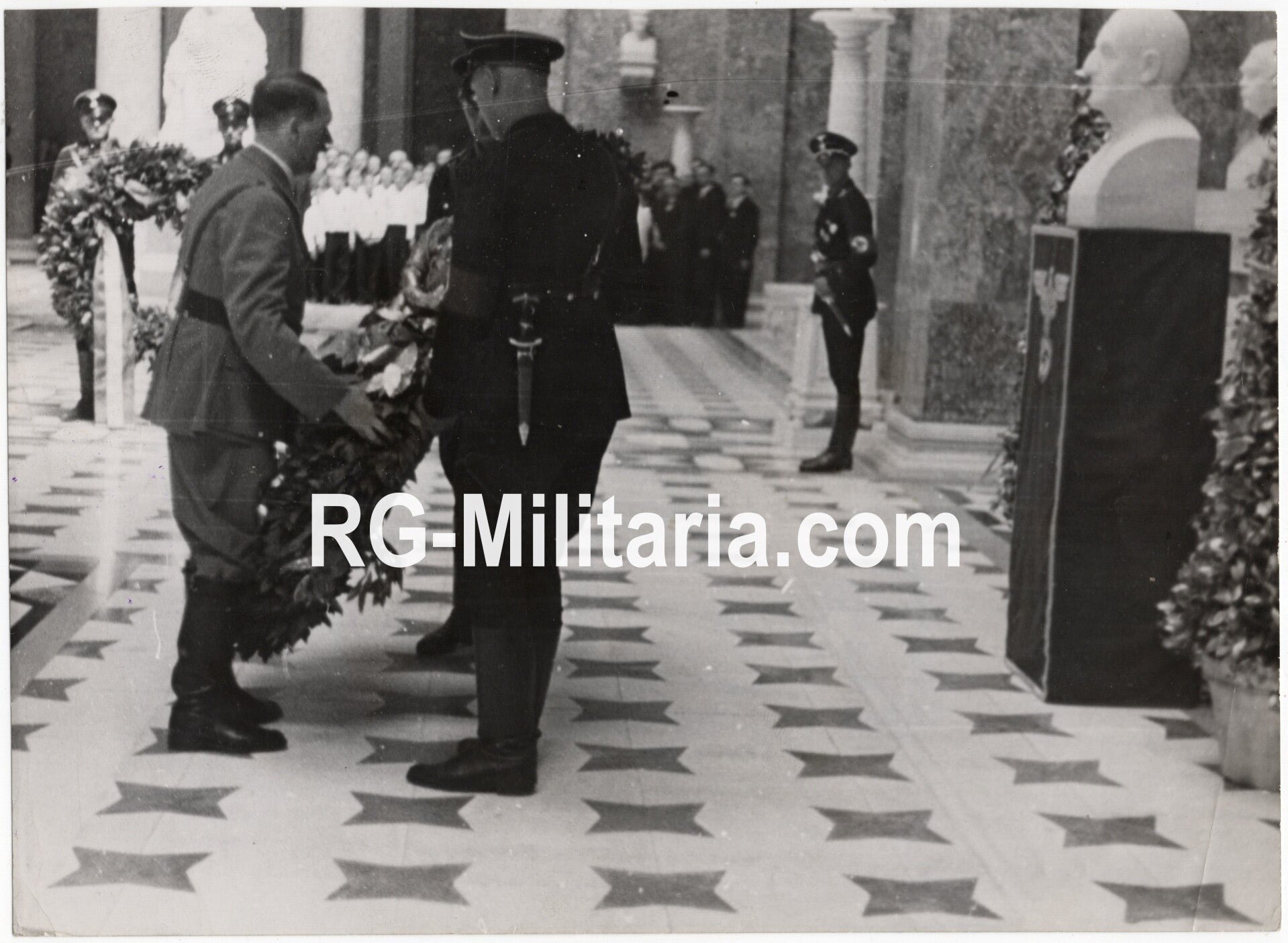 Original WW2 French Press Photo - Adolf Hitler placing a wreath Anton Bruckner Gedenkfeier, Walhalla — image 3