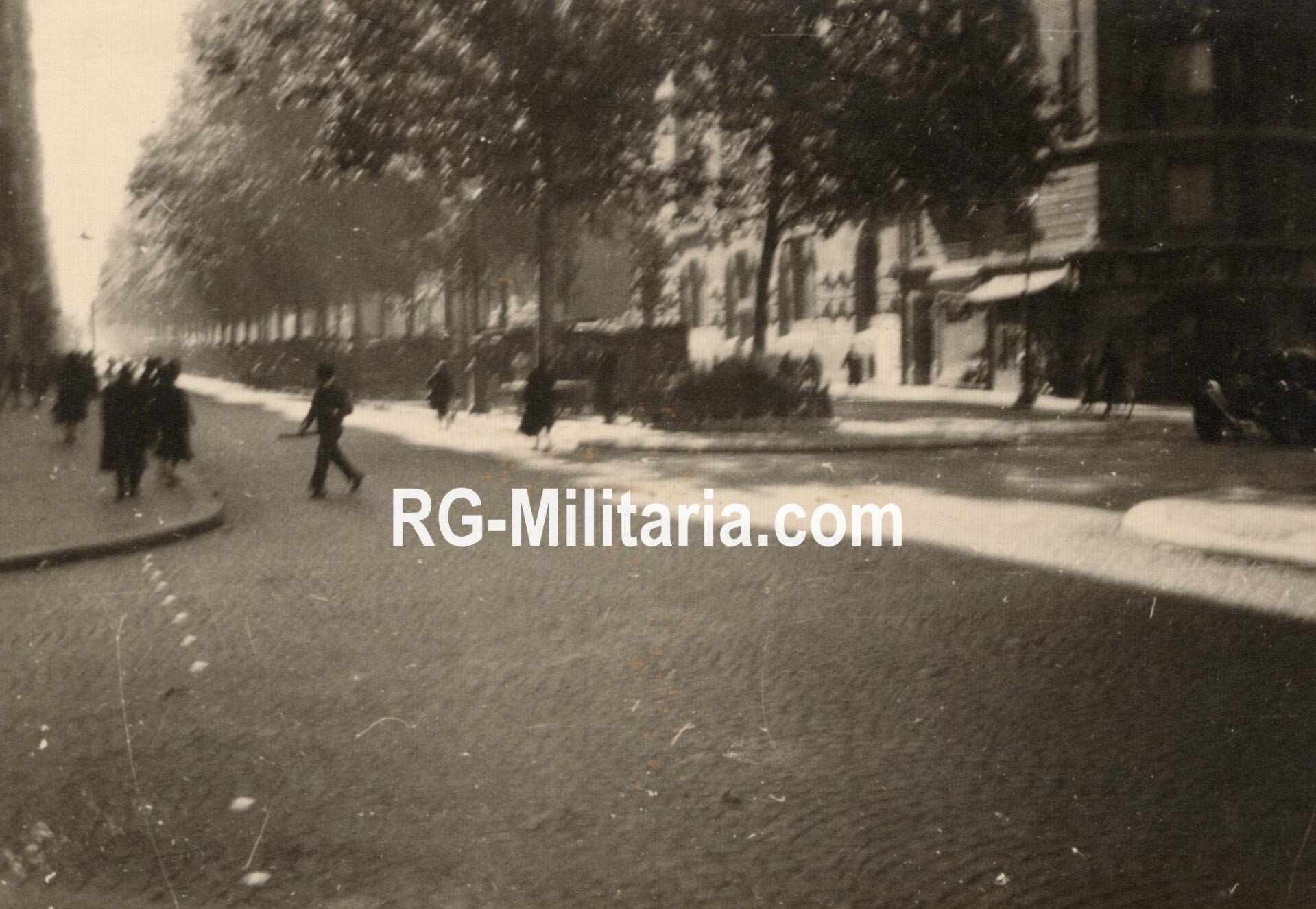 Original WW2 French Photo - Liberation of Paris, France (1944) — image 17