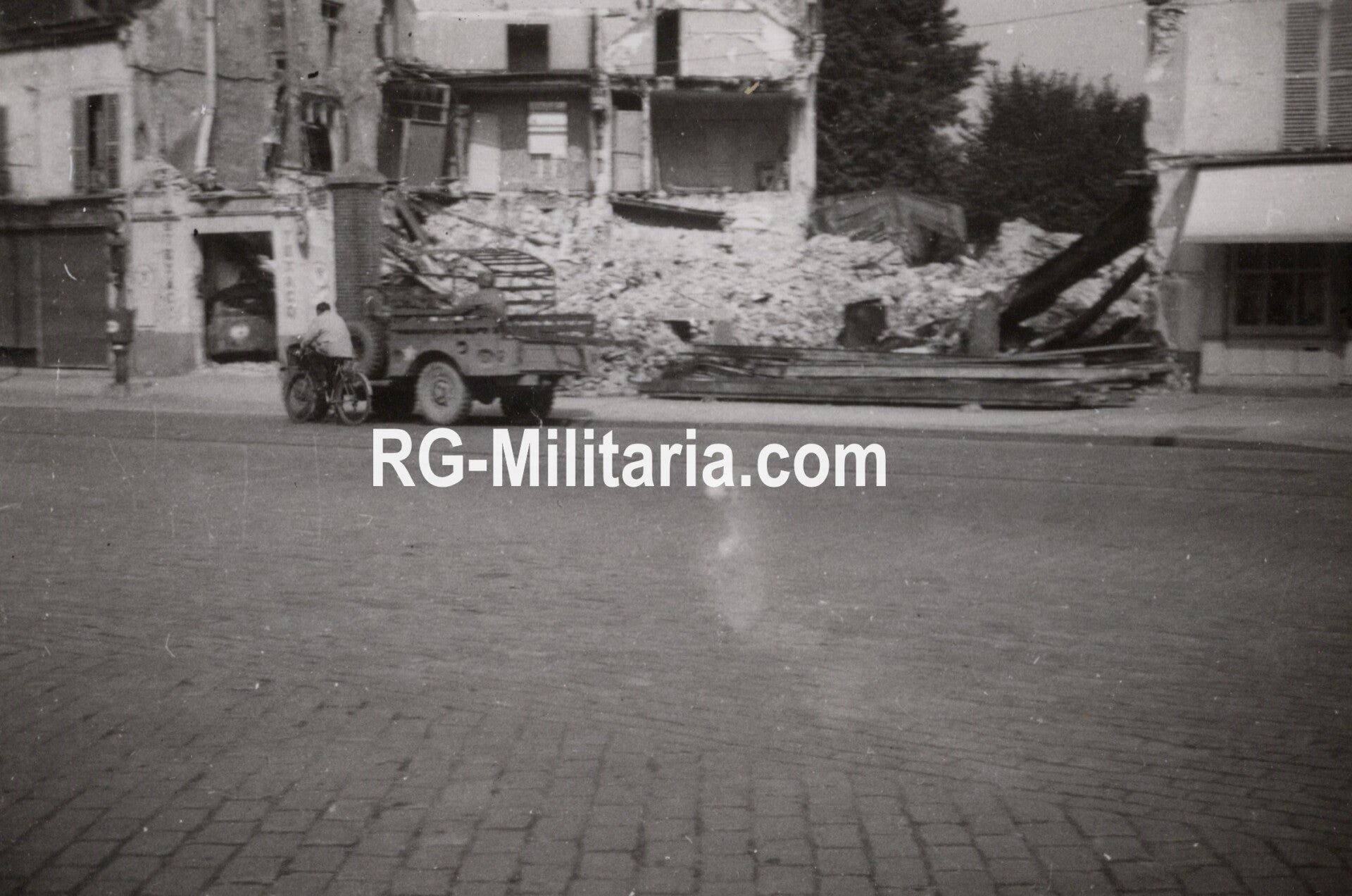 Original WW2 French Photo - Liberation of Paris, France (1944) — image 23
