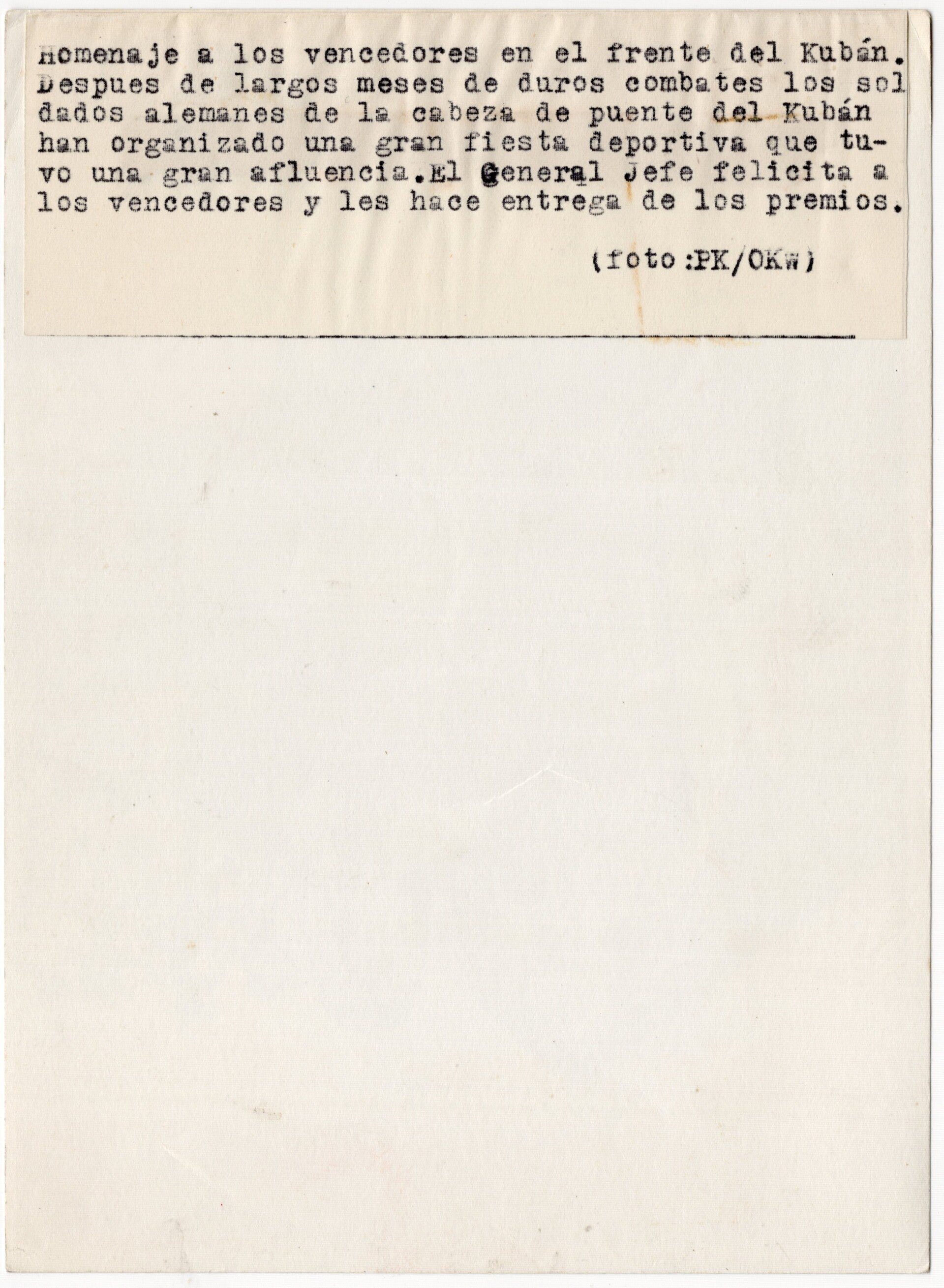 Original WW2 Spanish Press Photo - Knights Cross General at the Kuban front — image 2