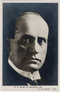 Original WW2 Italian Postcard - S. E. Benito Mussolini, Eva …