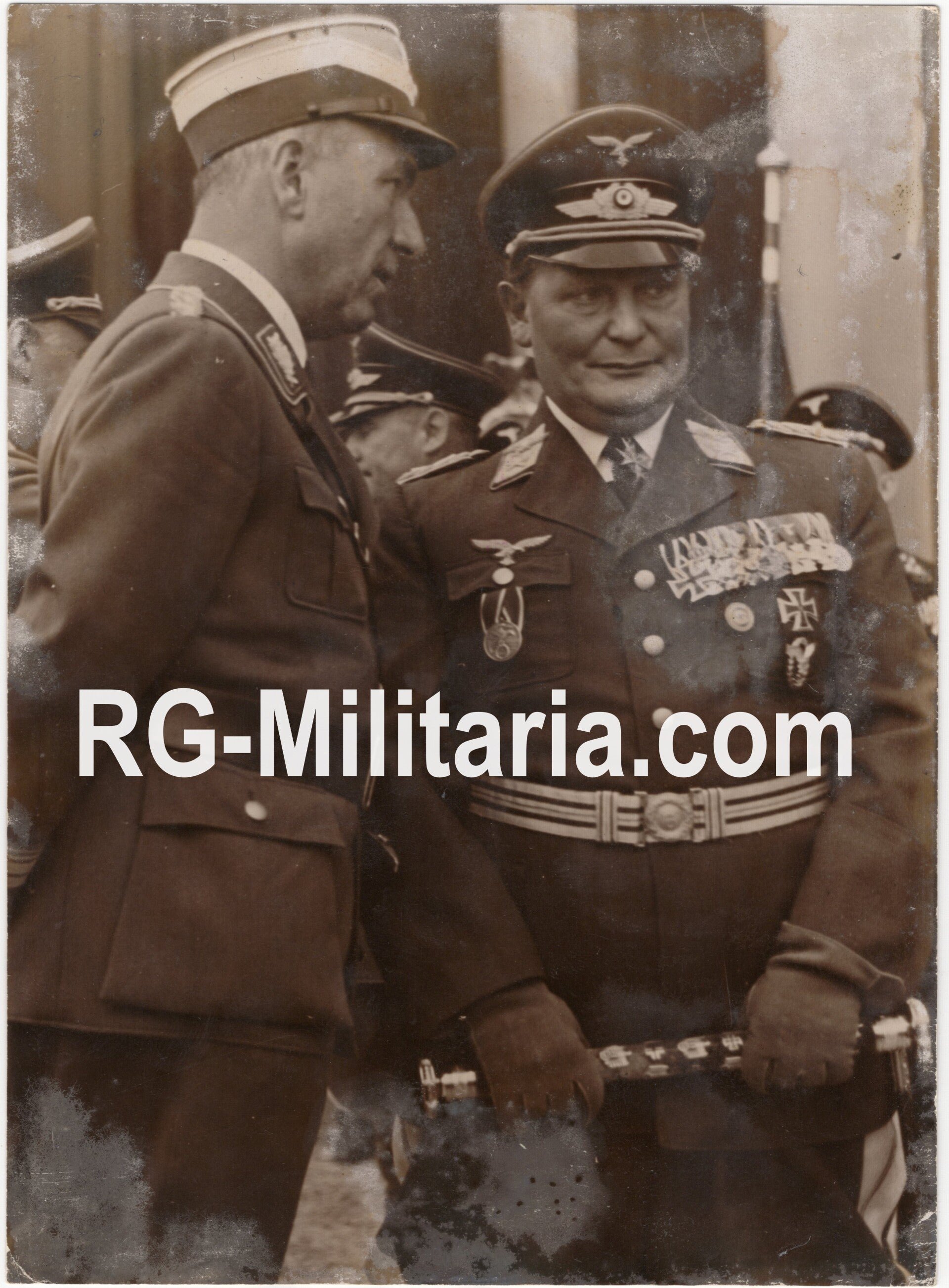 Original WW2 French Press Photo - Luftwaffe Reichsmarschall Hermann Göring with a Field Marshal Baton + Blutorden Einzelspange (1938) — image 3