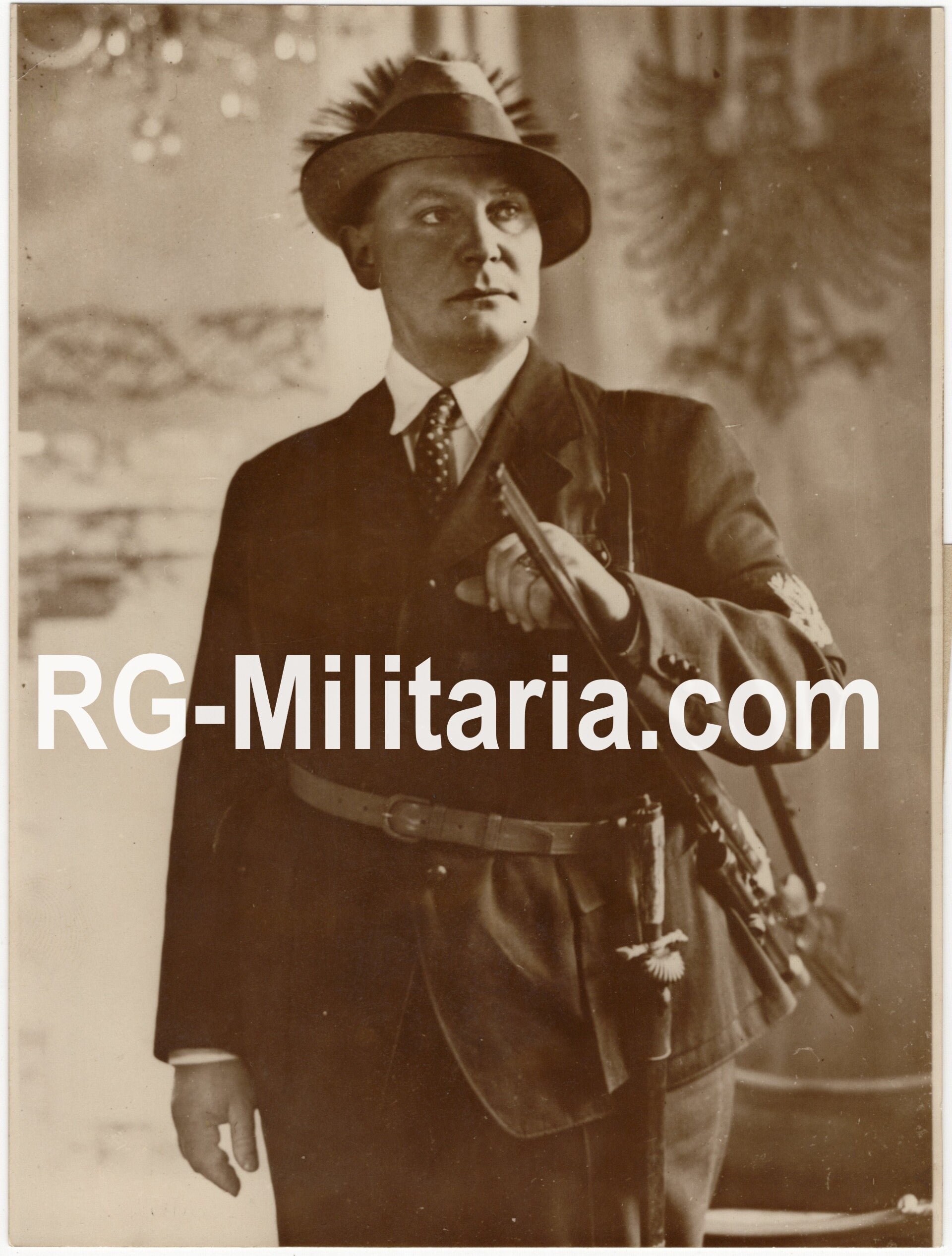 Original WW2 French Press Photo - Luftwaffe Reichsmarschall Hermann Göring in Hunting uniform (1935) — image 3