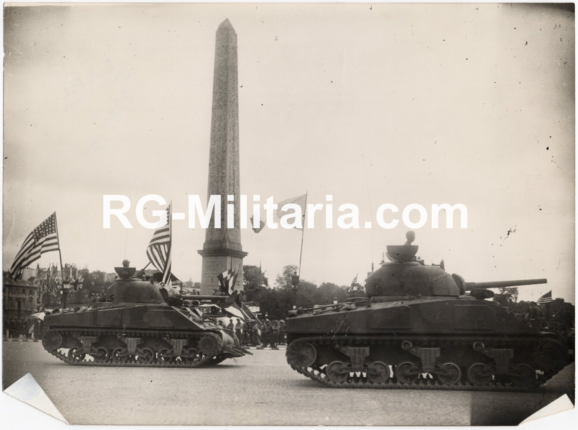 Original WW2 French Press Photo - Liberation of Paris, France (1944) — image 3