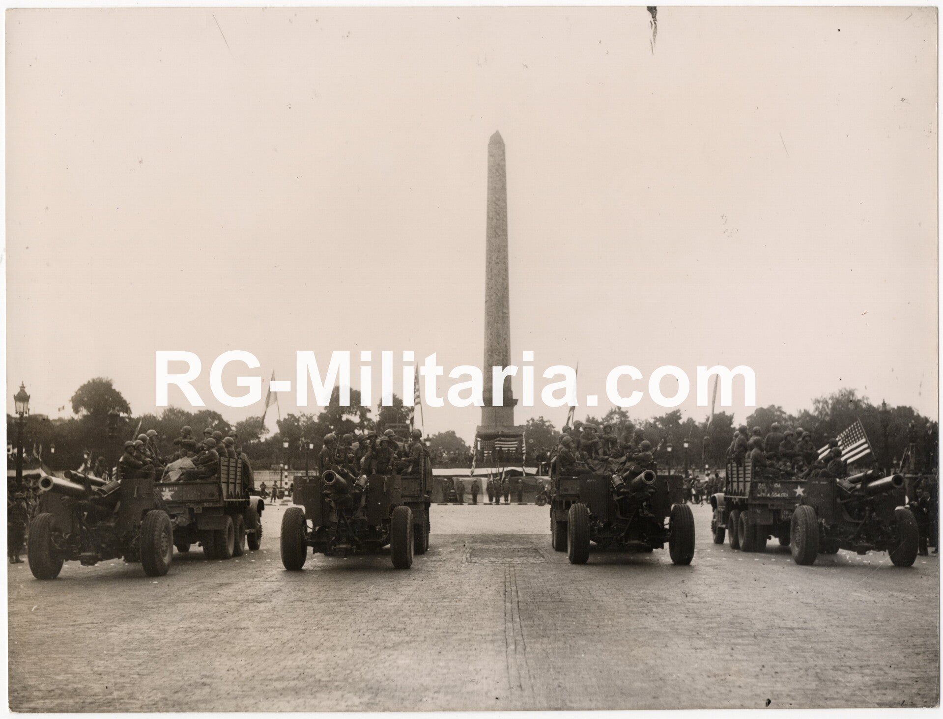 Original WW2 French Press Photo - Liberation of Paris, France (1944) — image 3