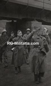 Original WW2 French Press Photo - Captured German POW soldiers …