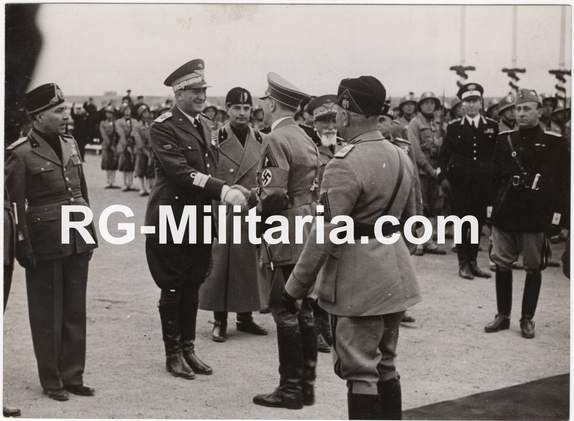 Original WW2 French Press Photo - Adolf Hitler with Benito Mussolini meeting Rodolfo Graziani (1938) — image 3