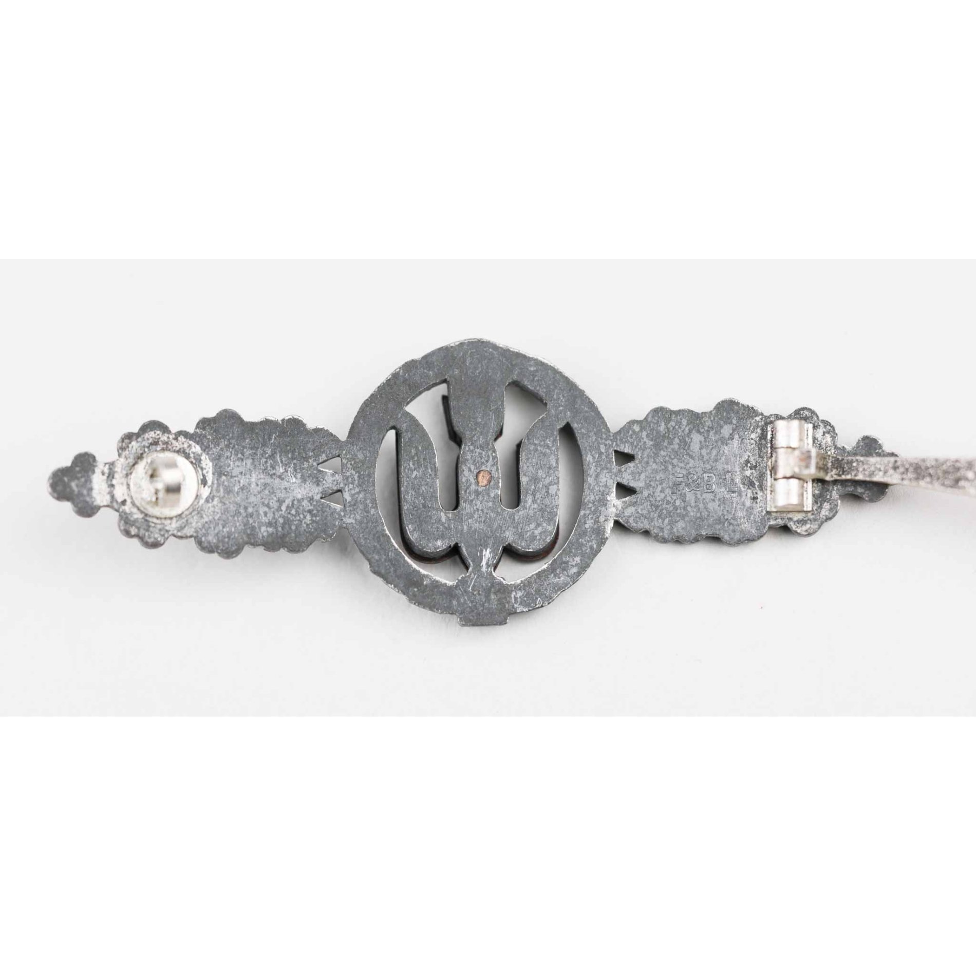 Frontflugspange für Kampfflieger in Silber mit Herst. F&BL — image 5