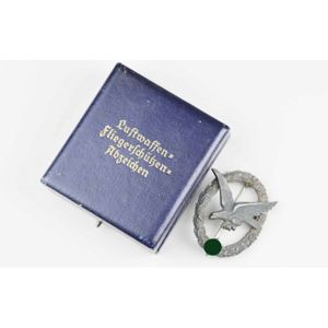 Luftaffen Fliegerschützenabzeichen im Etui Wilhelm Deumer