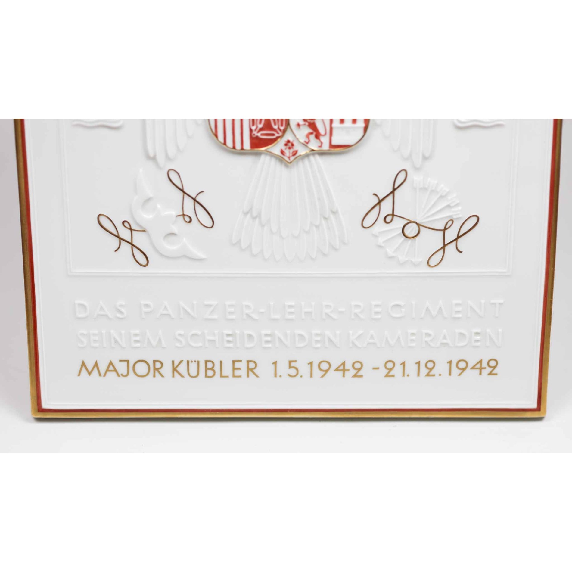 roße Porzellan Tafel Ritterkreuzträger „Major Kübler' Panzer-Lehr-Regiment 1942 KPM Porzellan — image 4