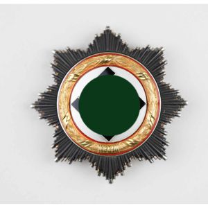 Deutsches Kreuz in Gold Herst.134 Zustand 1 in Mint!