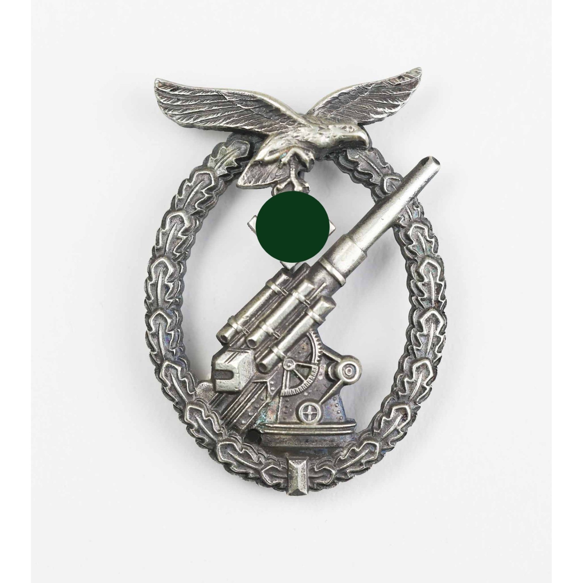 Luftwaffe Flakkampfabzeichen im Etui, Herst. Gustav Brehmer in Buntmetall! — image 2