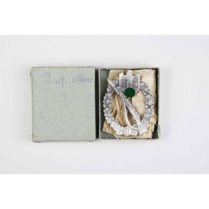 Infanterie Sturmabzeichen in Silber GWL in Schachtel, Zustand 1 MINT