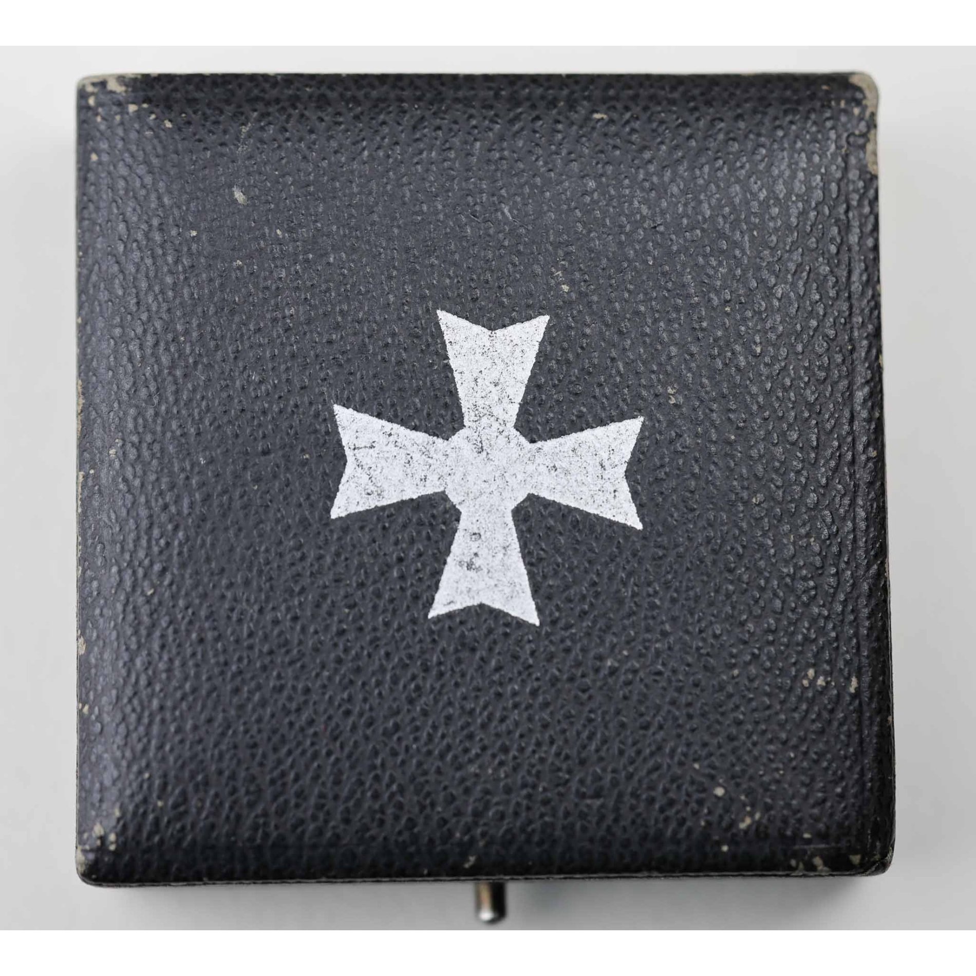 Kriegsverdienstkreuz 1.Klasse ohne Schwerter mit Hersteller. '50' im Etui — image 9