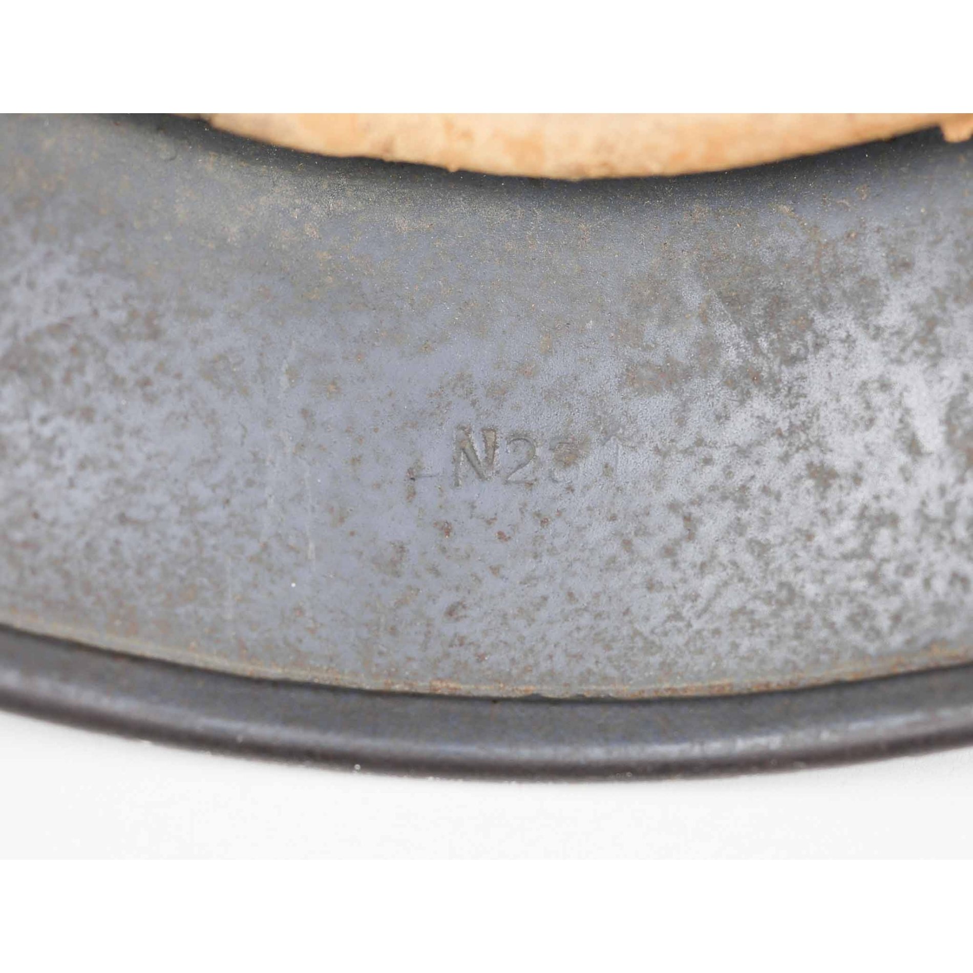 M40 Stahlhelm der Luftwaffe Q64 mit Trägernamen — image 11