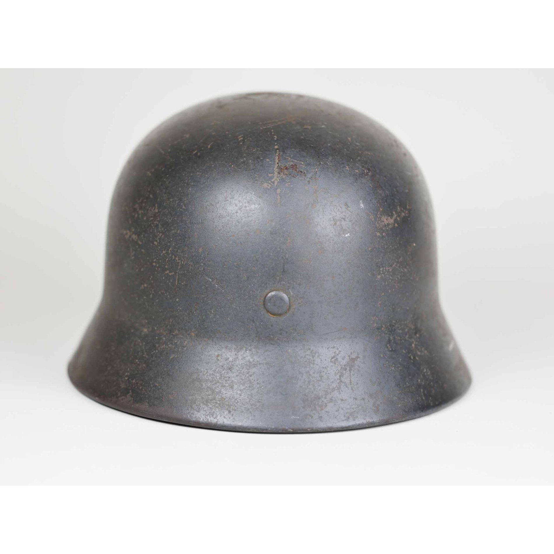 M40 Stahlhelm der Luftwaffe Q64 mit Trägernamen — image 3