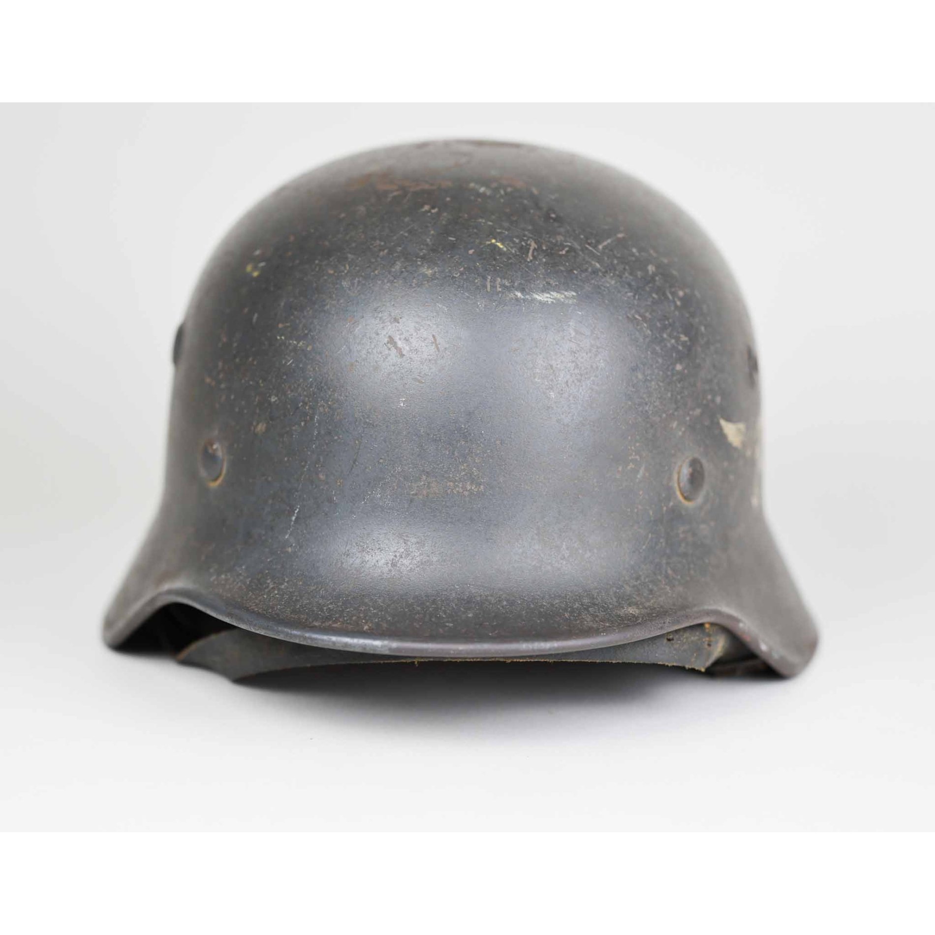 M40 Stahlhelm der Luftwaffe Q64 mit Trägernamen — image 5