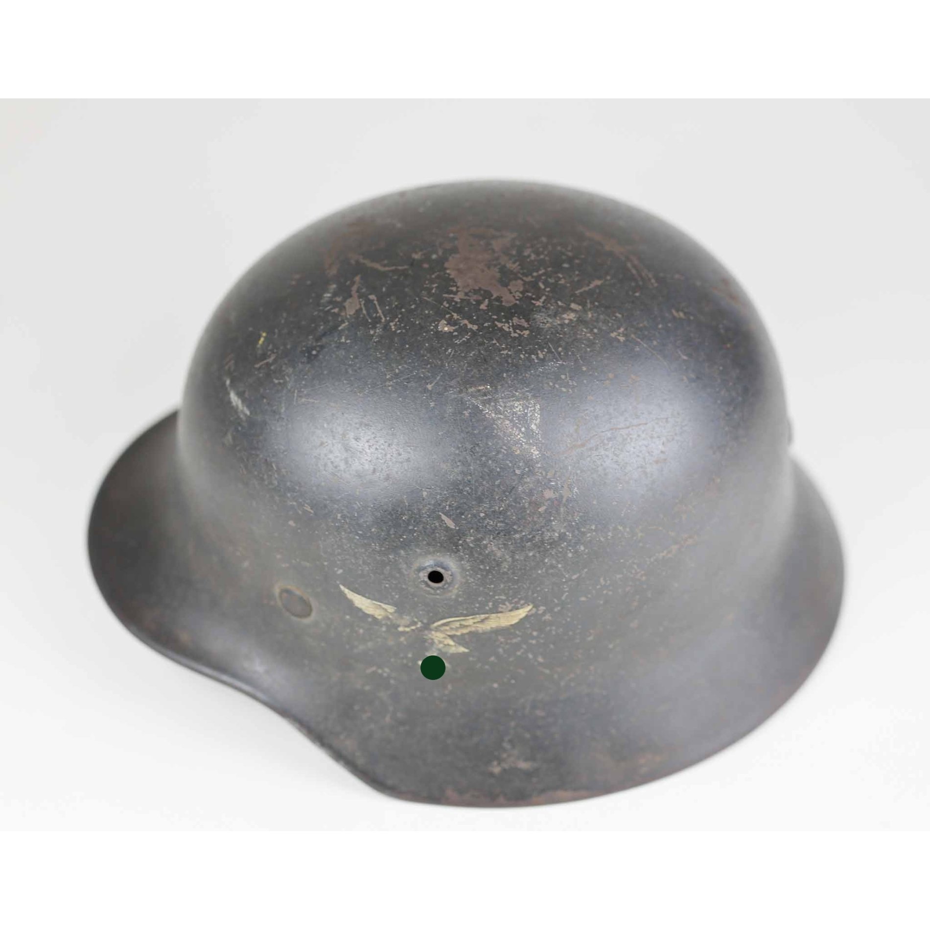 M40 Stahlhelm der Luftwaffe Q64 mit Trägernamen — image 6