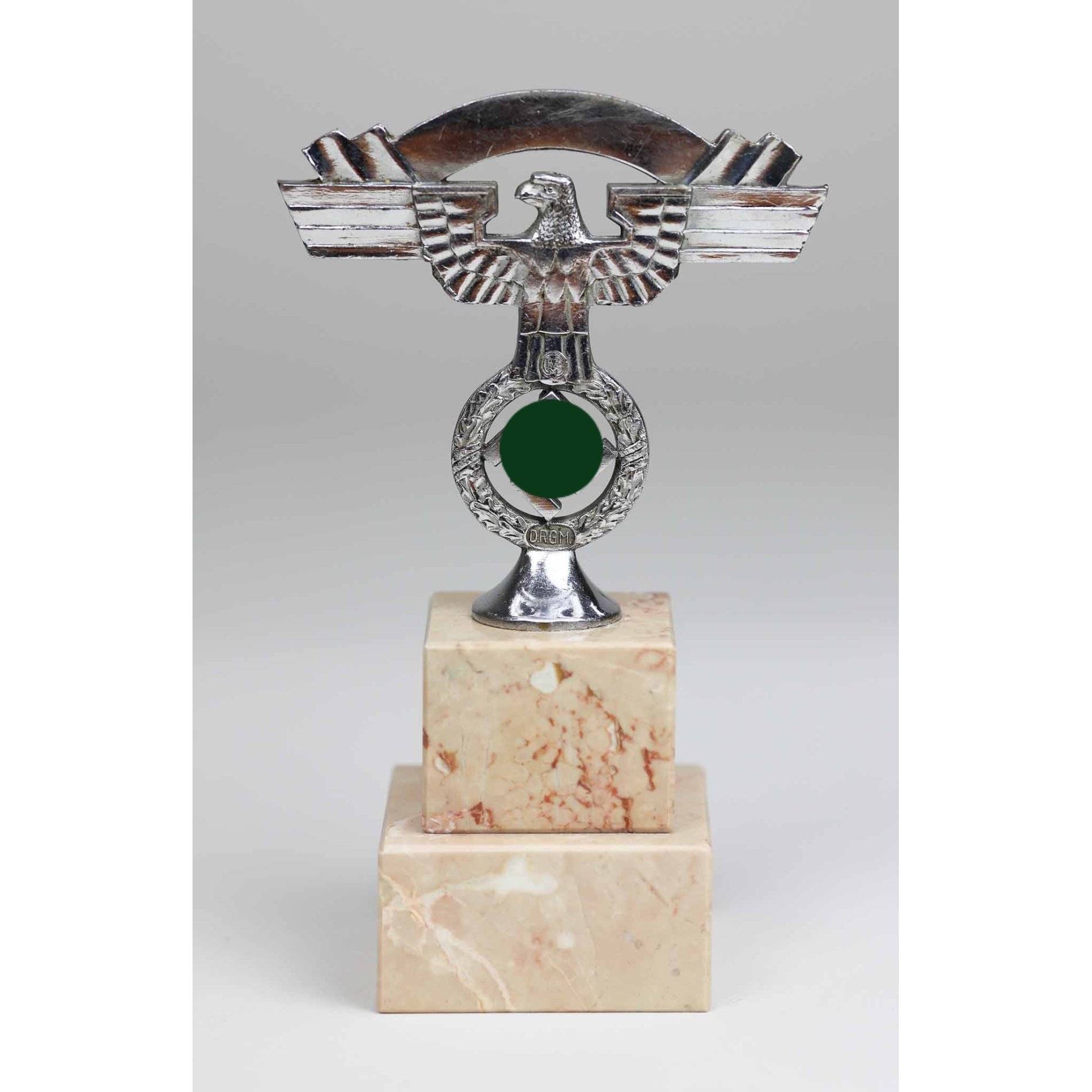NSKK Tischadler mit RZM D.R.G.M. Stempelung mit Marmorsockel — image 4
