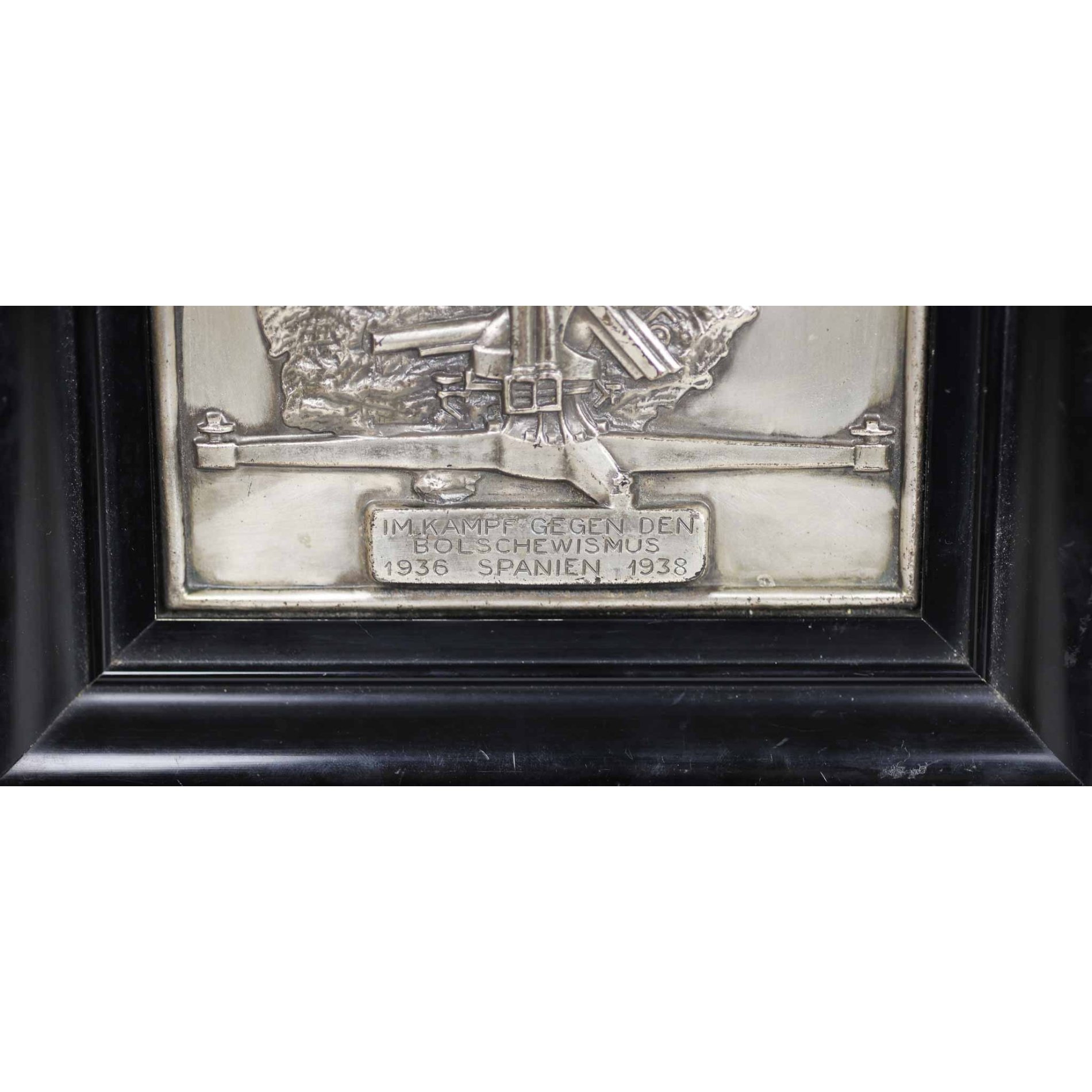 Erinnerungsplakette 'Legion Condor' 7. Flakabteilung 88 'Im Kampf gegen den Bolschewismus 1936 Spanien 1938' mit Rahmen, selten! — image 2