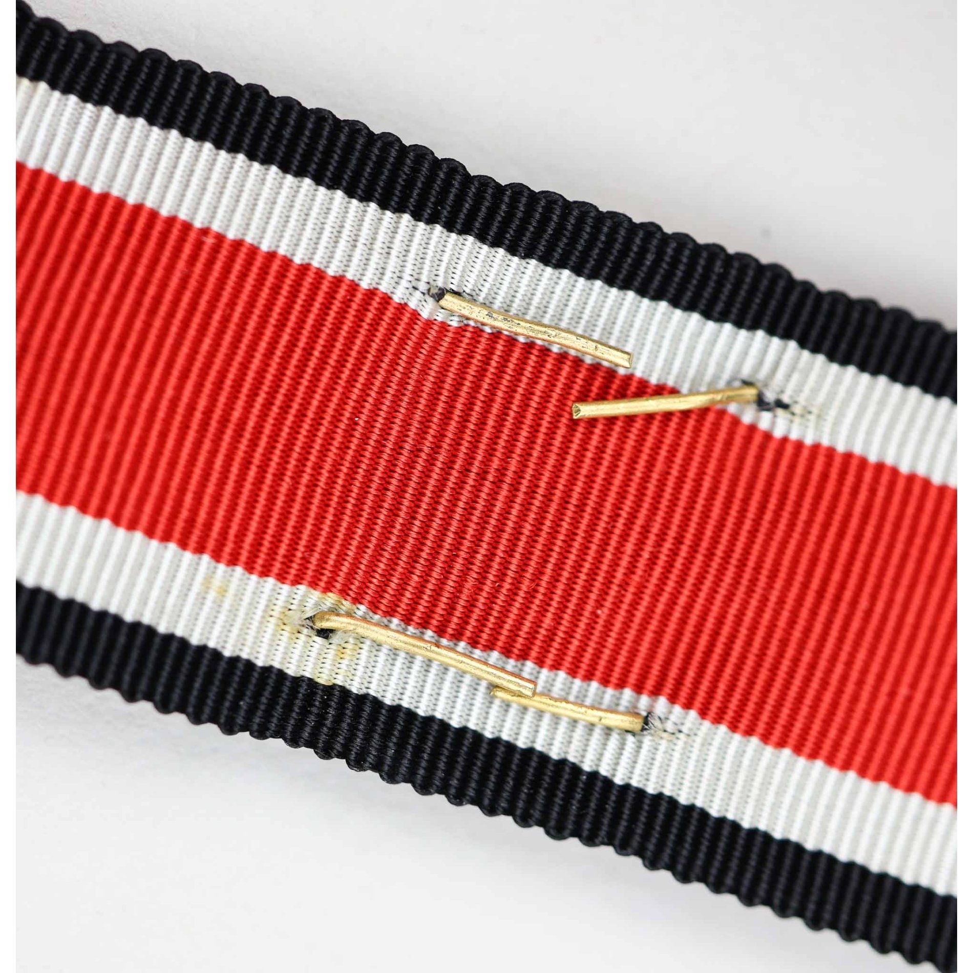 Ehrenblattspange des Heeres im Verleihungsetui — image 13