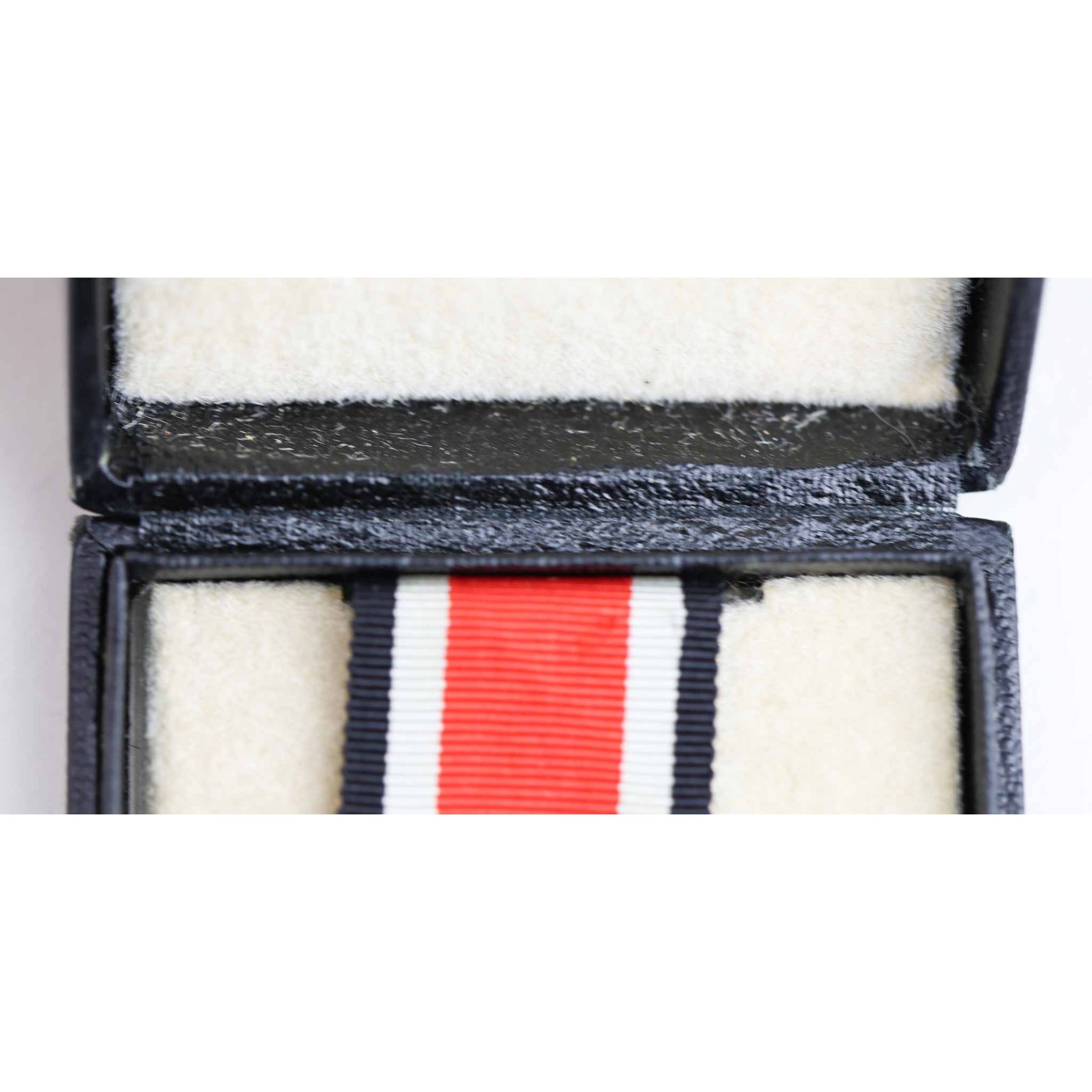 Ehrenblattspange des Heeres im Verleihungsetui — image 6