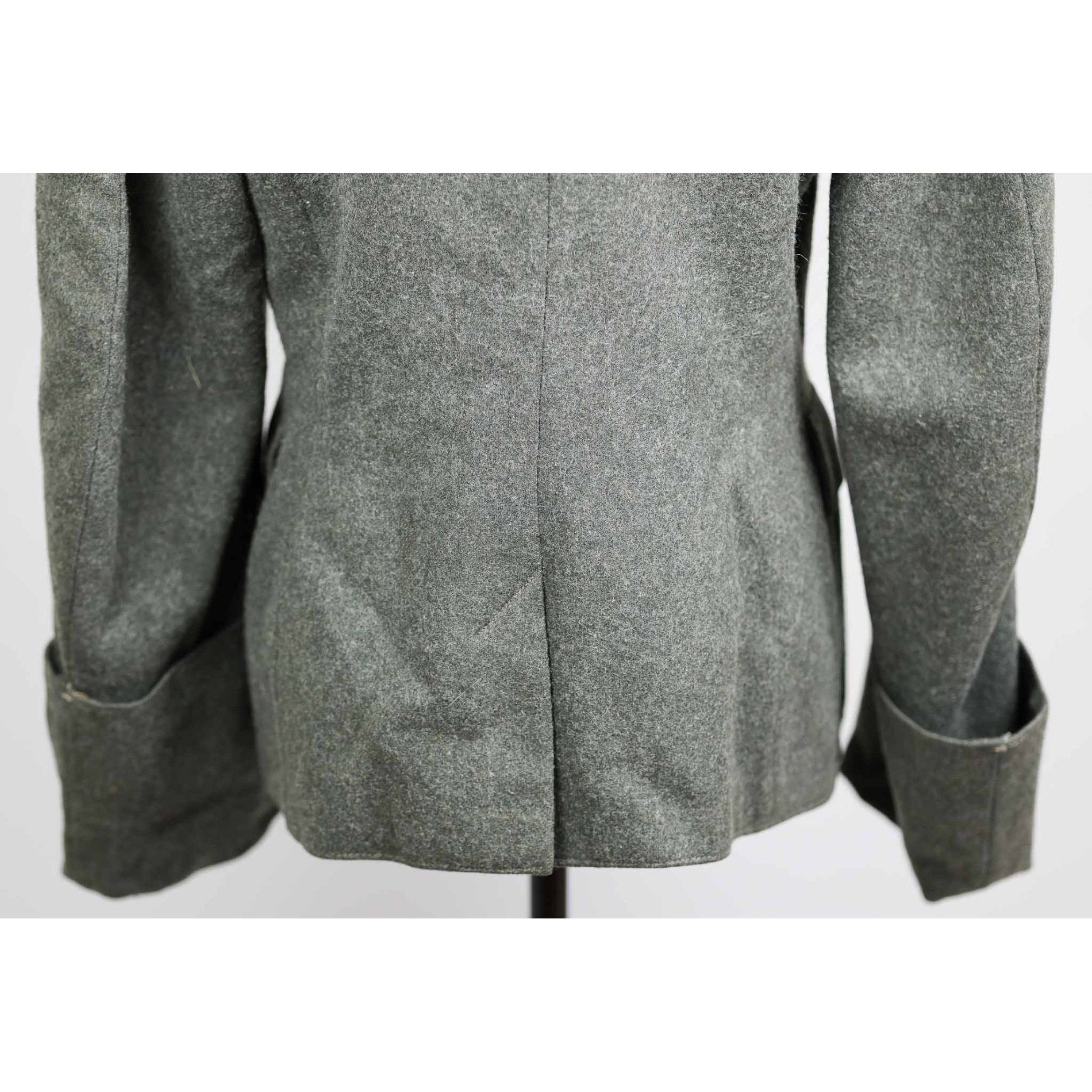 Wehrmacht Feldbluse für einen Leutnant im Panzer Grenadier Regiment — image 12