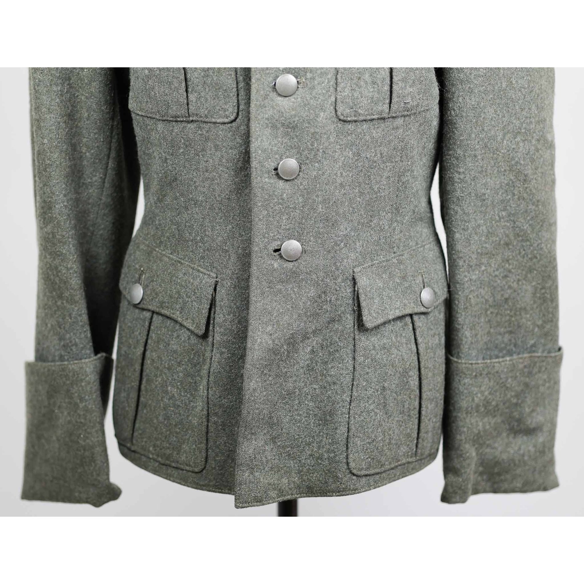 Wehrmacht Feldbluse für einen Leutnant im Panzer Grenadier Regiment — image 4