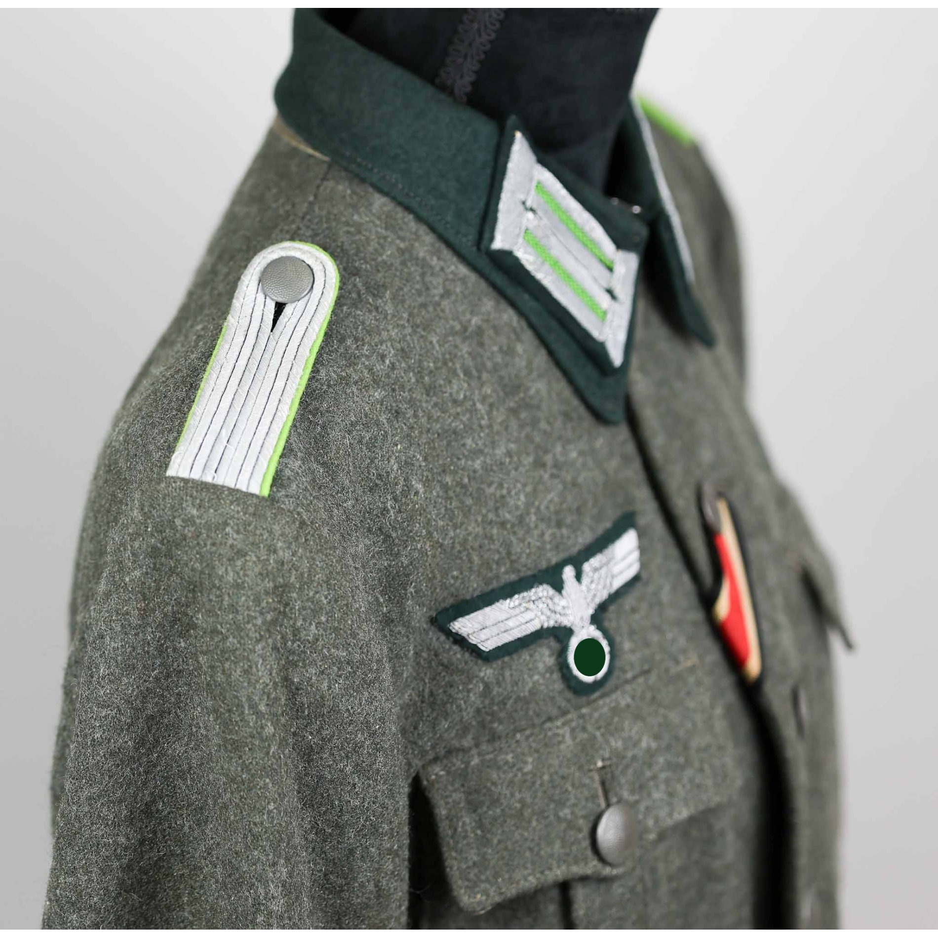 Wehrmacht Feldbluse für einen Leutnant im Panzer Grenadier Regiment — image 9