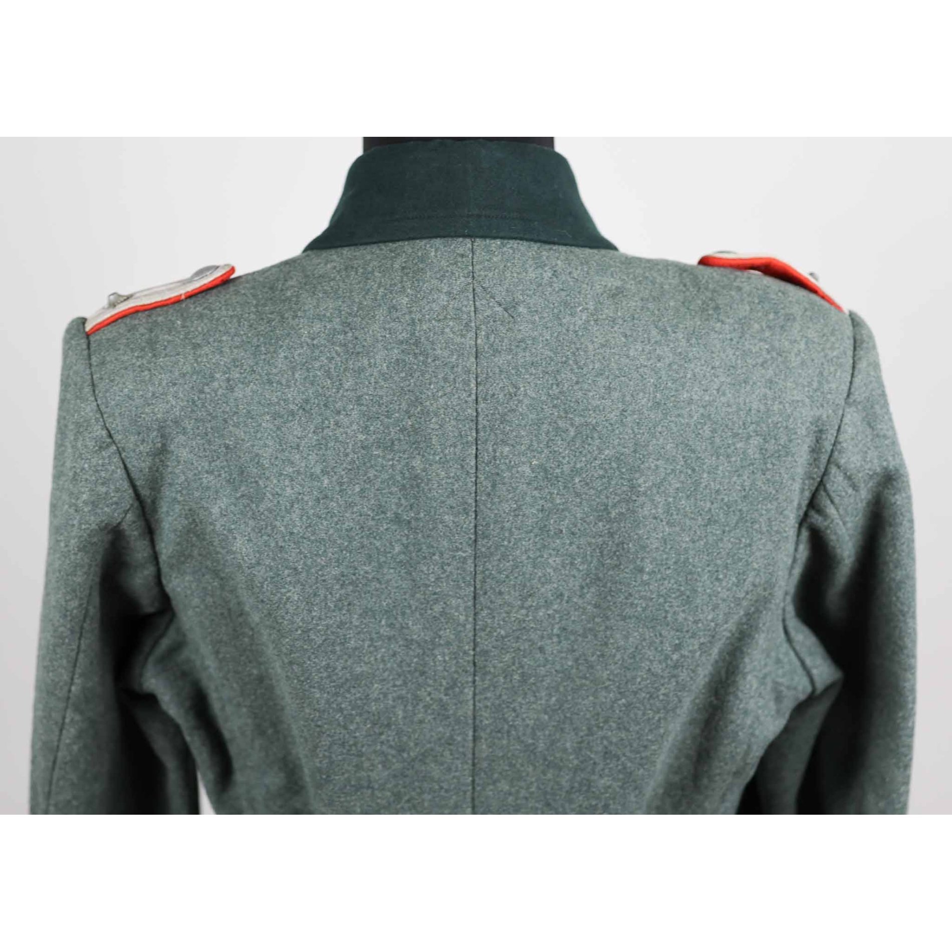 Wehrmacht Mantel für einen Oberleutnant der Artillerie — image 10