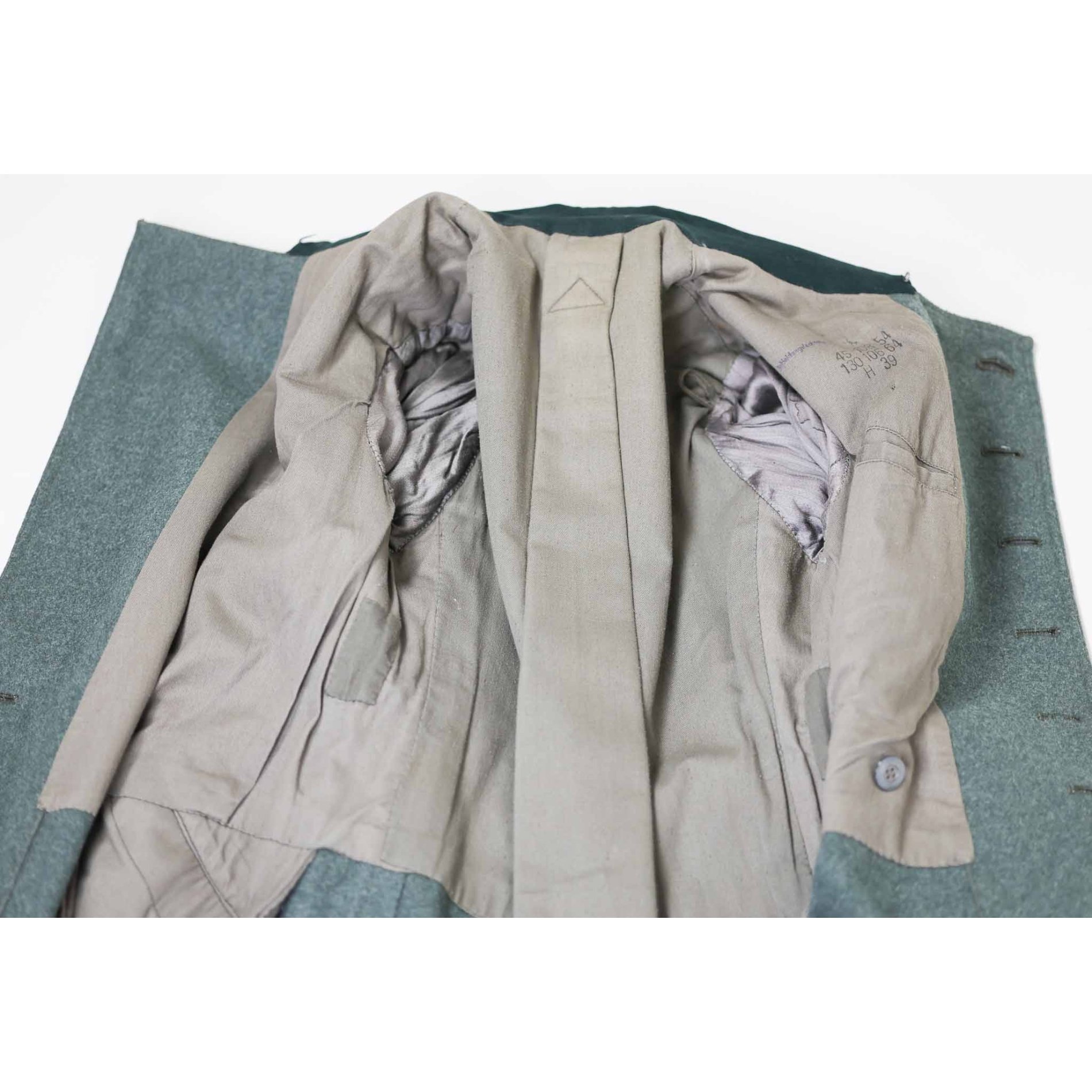 Wehrmacht Mantel für einen Oberleutnant der Artillerie — image 14