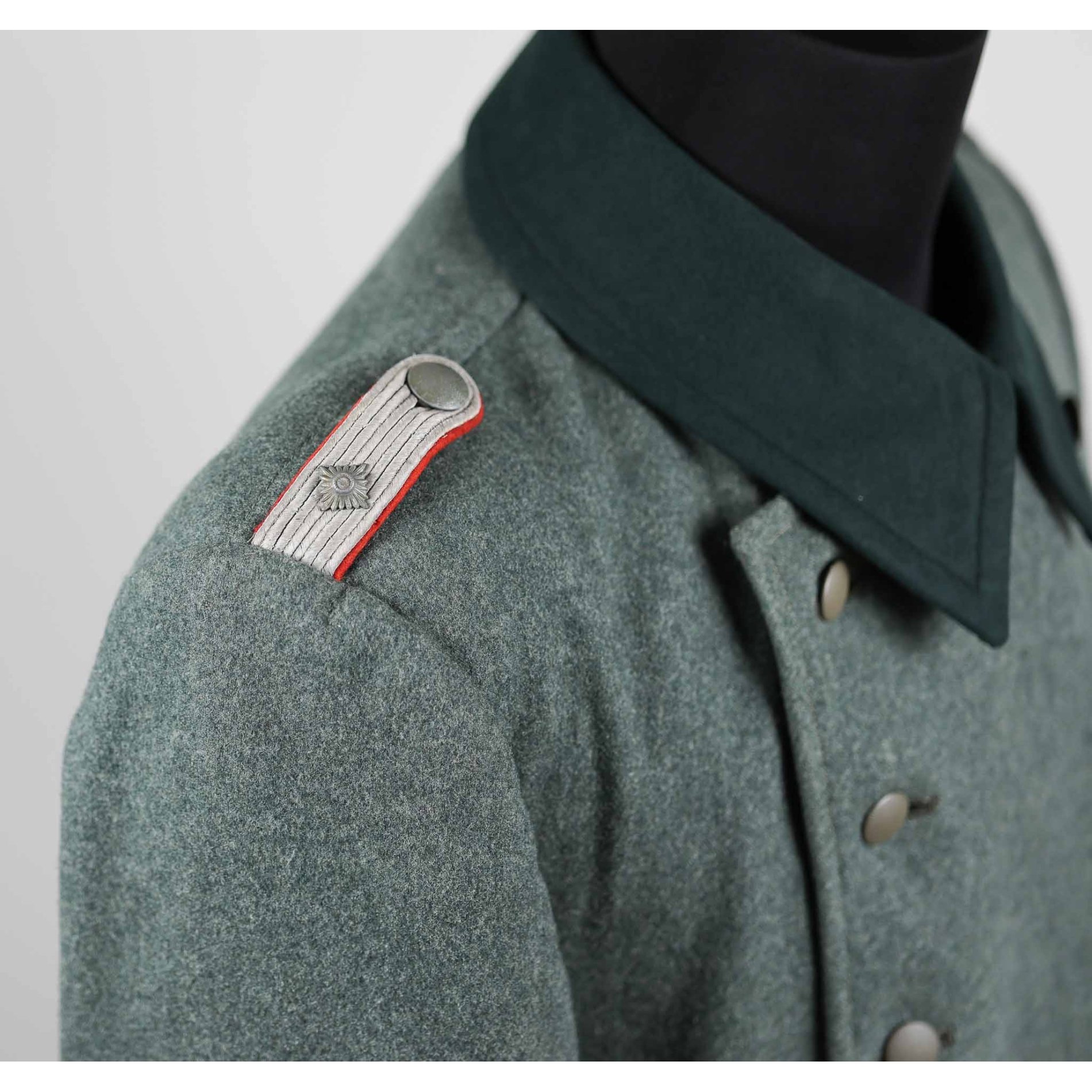 Wehrmacht Mantel für einen Oberleutnant der Artillerie — image 6