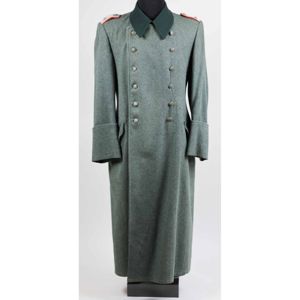 Wehrmacht Mantel für einen Oberleutnant der Artillerie