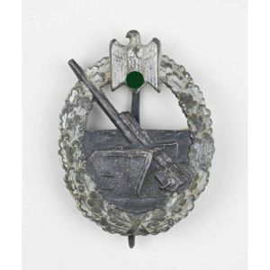 Kriegsmarine Minensucher Kriegsabzeichen mit Hersteller Schwerin, Berlin