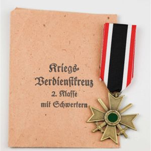 Kriegsverdienstkreuz 2.Klasse mit Schwertern in Verleihungstüte W.Deumer