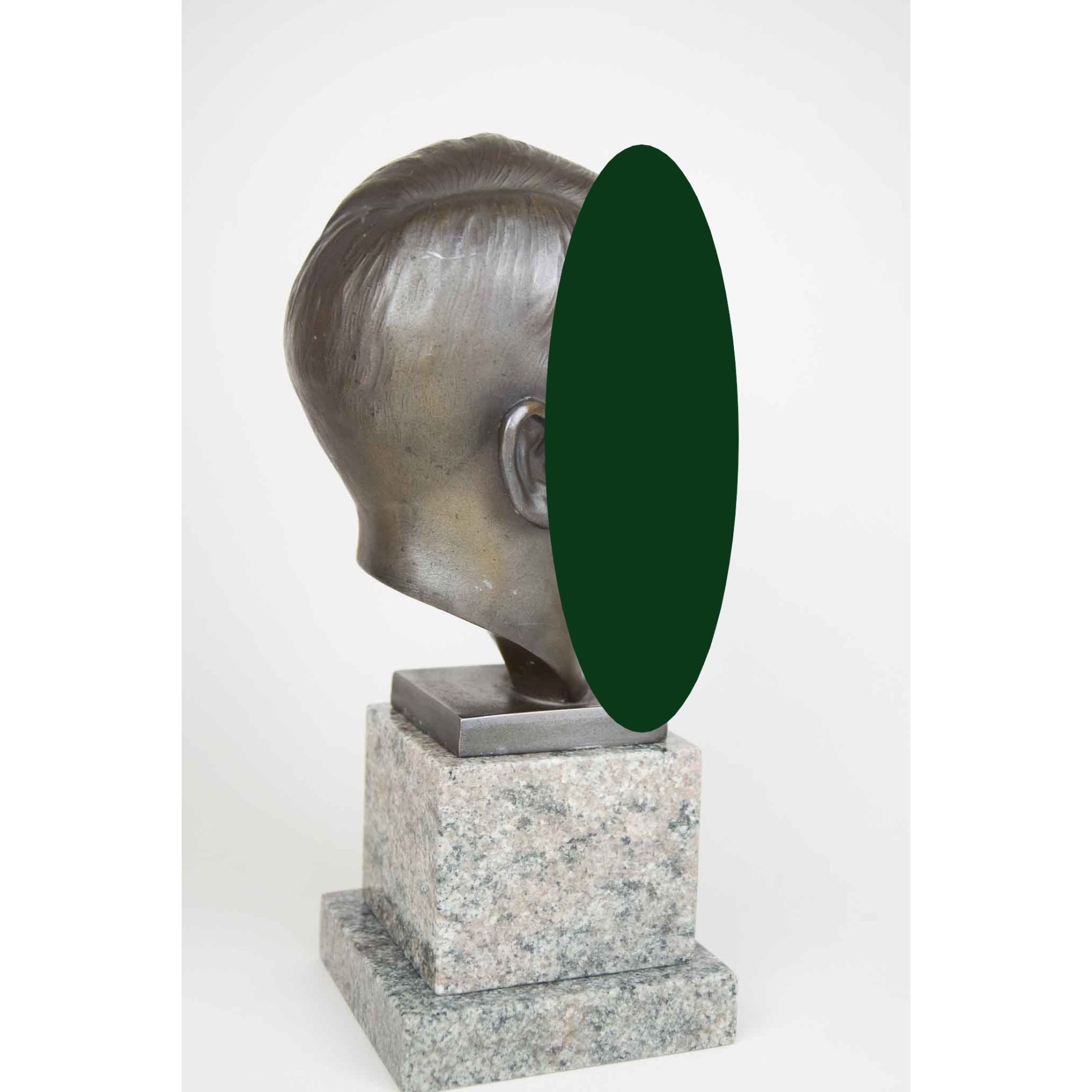 Große Führerbüste auf Marmorsockel Herst. H.B — image 4