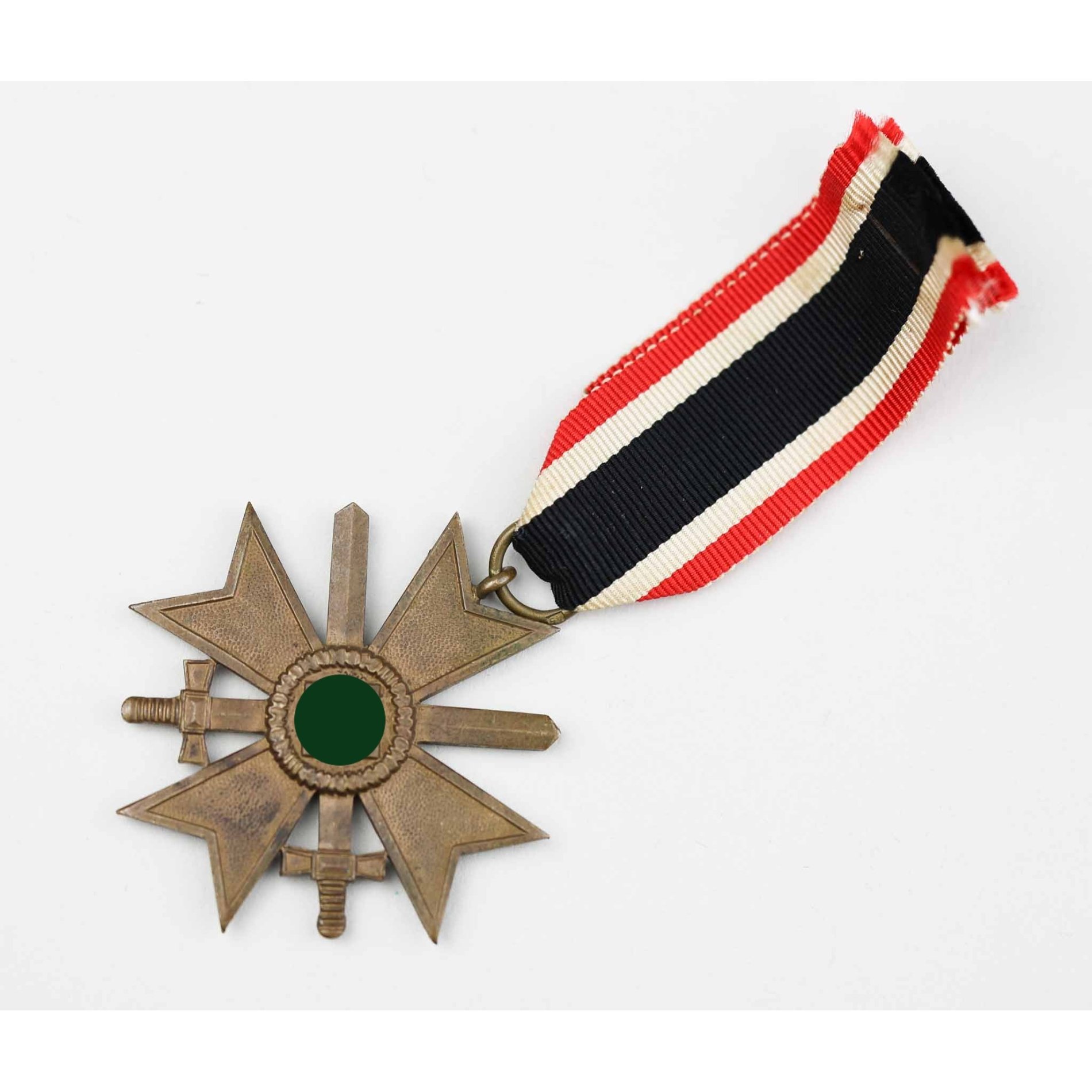 Kriegsverdienstkreuz 2.Klasse 1939 mit Hersteller '45' — image 2