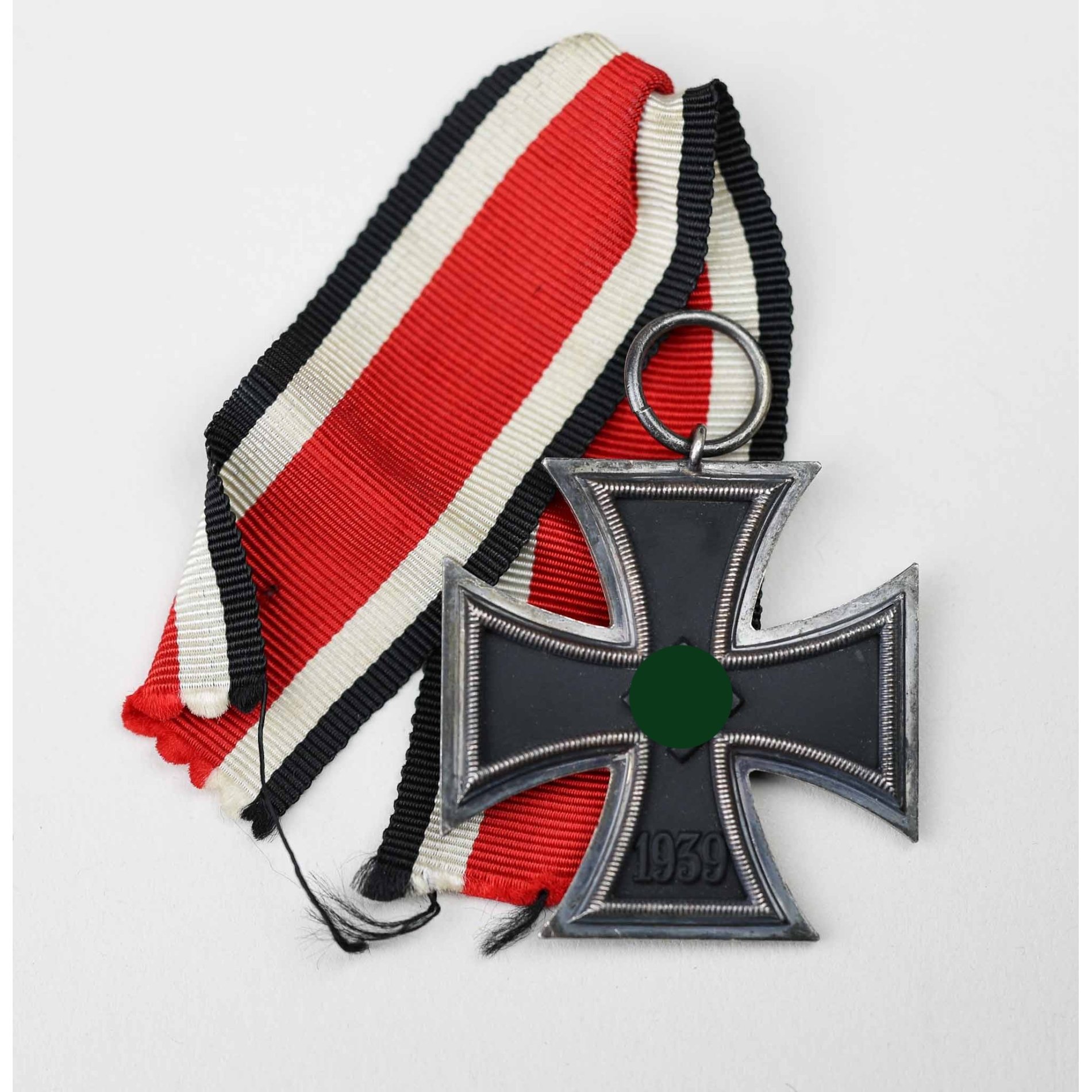 Eiserne Kreuz 2.Klasse 1939 am Band (tolle Patina!) — image 4