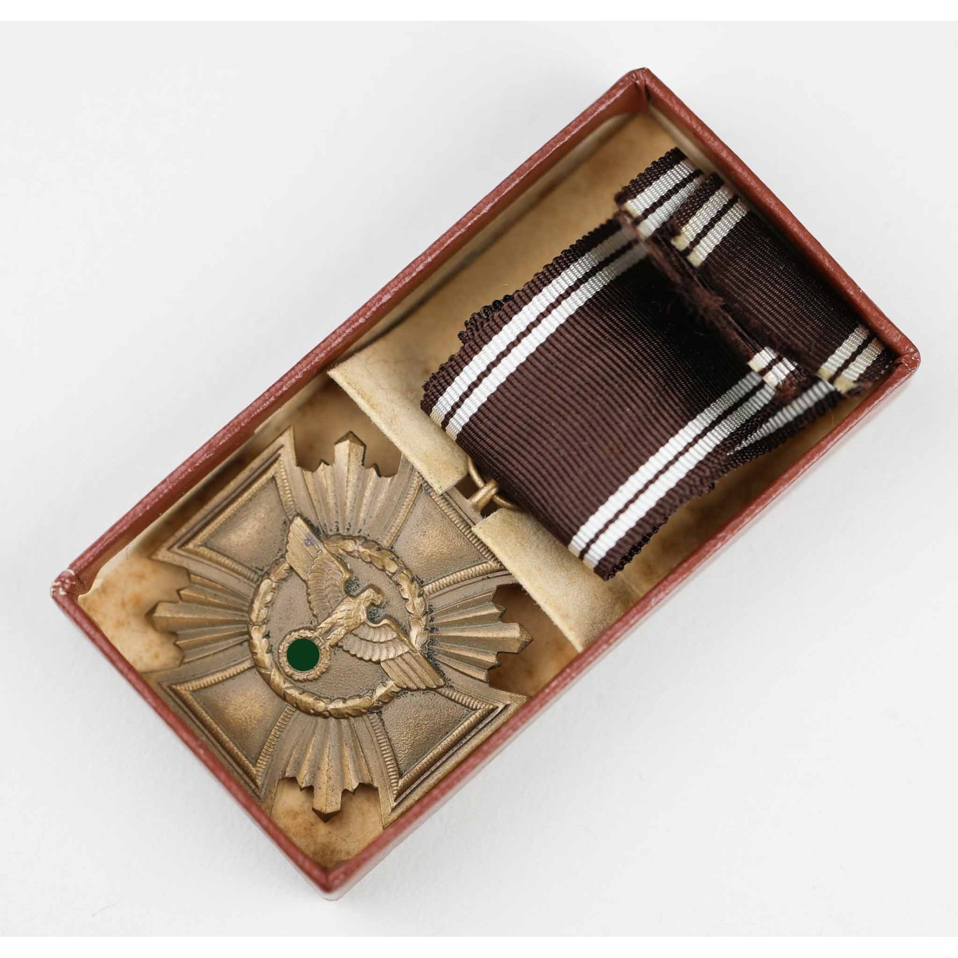 NSDAP Dienstauszeichnung in Bronze in Schachtel RZM M1/120 — image 4