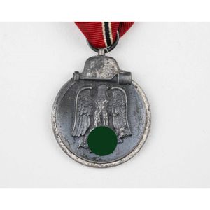 Ostmedaille Winterschlacht im Osten 1941/42 mit Hersteller 25