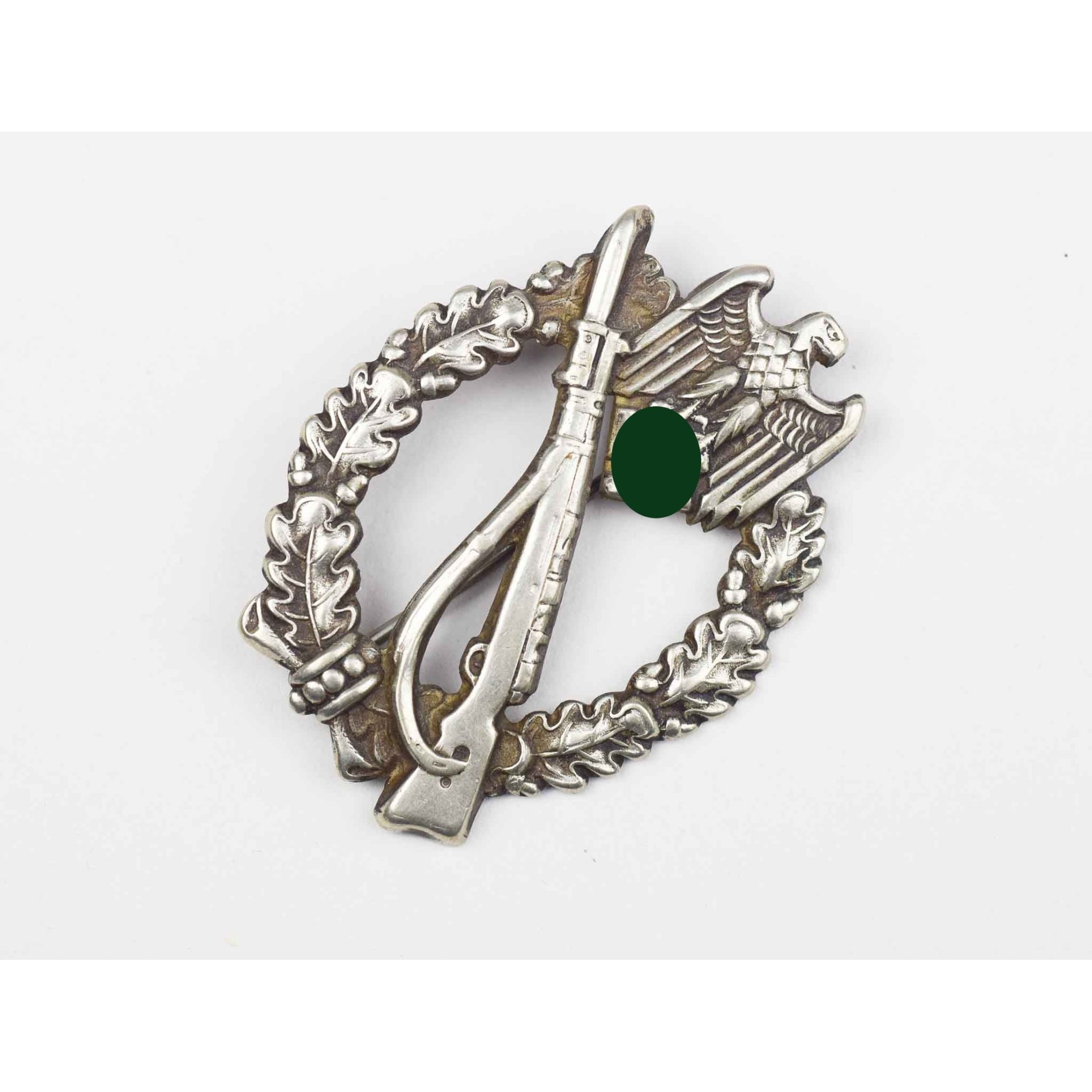 Infanterie Sturmabzeichen in Silber Herst. C.E Juncker Neusilber — image 2